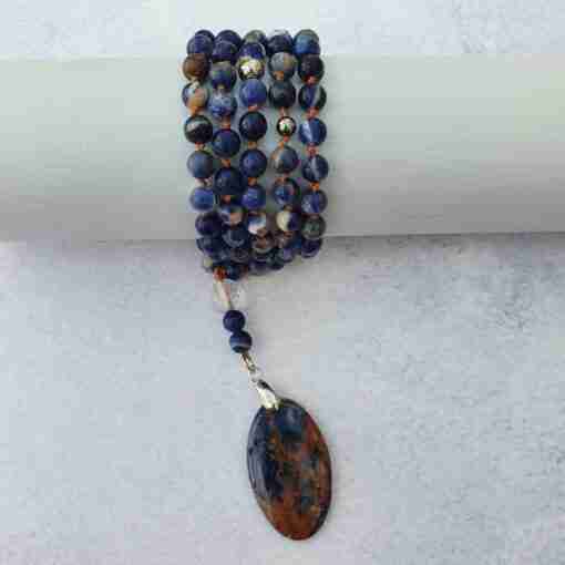 Sodalith (mit Calcit) -Mala – Bild 11