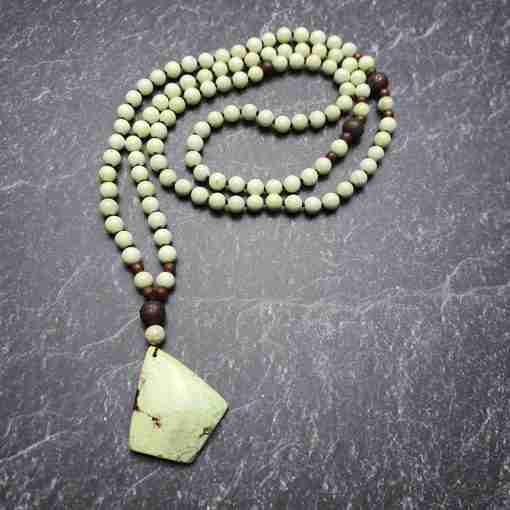 Zitronenmagnesit-Mala mit Zitronenmagnesit-Anhänger und Armband