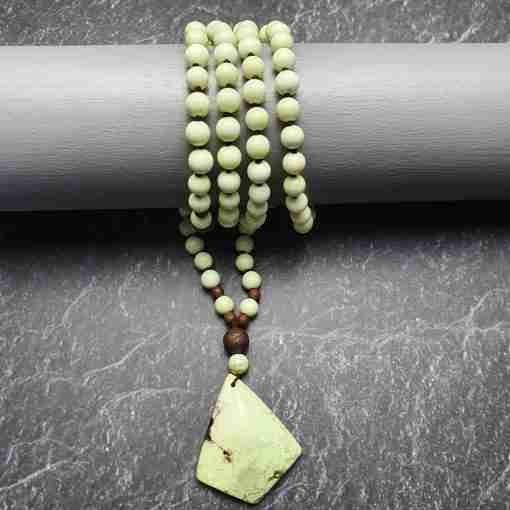 Zitronenmagnesit-Mala mit Zitronenmagnesit-Anhänger und Armband – Bild 12