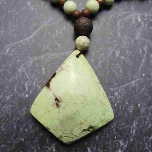 Zitronenmagnesit-Mala mit Zitronenmagnesit-Anhänger und Armband – Bild 6