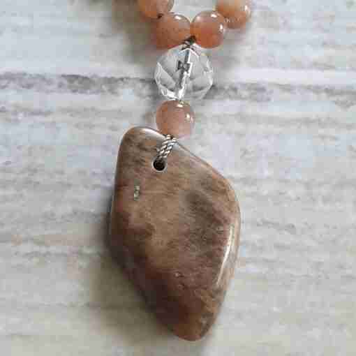 Rötlich braune Mondstein-Mala + Armband – Bild 9