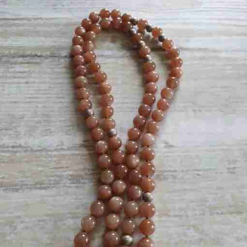 Rötlich braune Mondstein-Mala + Armband – Bild 10