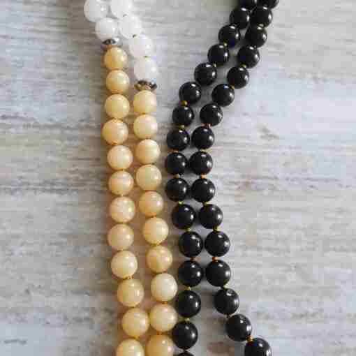 Schungit-gelbe Calcit-Schneequarz-Mala + Armband – Bild 12
