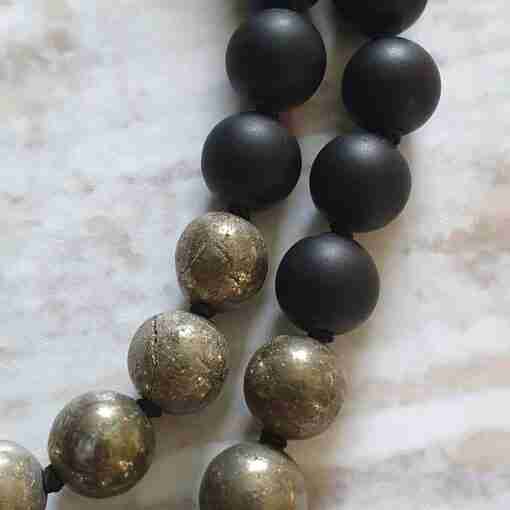 Matte Obsidian-Pyrit-Mala (1) – Bild 13