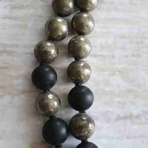 Matte Obsidian-Pyrit-Mala (2) – Bild 13