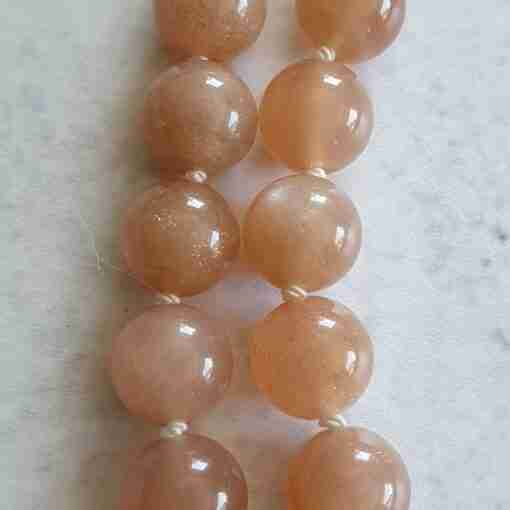 Pfirsichfarbene Mondstein-(Bergkristall)-weiße Aventurinquarz-Mala + Armband – Bild 17