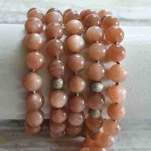 Rötlich braune Mondstein-Mala + Armband – Bild 19