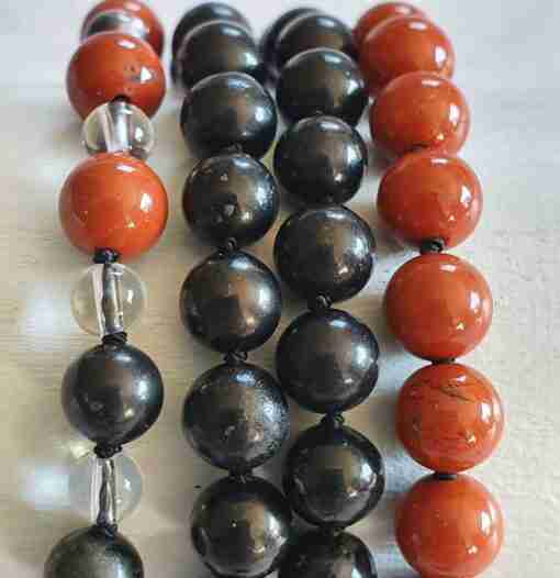 Rote Jaspis-Schungit-Mala (2) – Bild 2