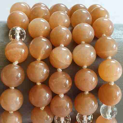 Pfirsichfarbene Mondstein-(Bergkristall)-weiße Aventurinquarz-Mala + Armband – Bild 2