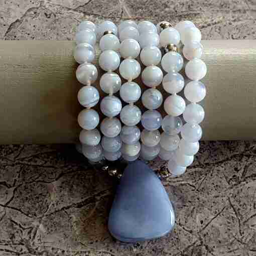 Blau gebänderte Chalcedon („Chalcedonachat“) -Mala mit blauem Chalcedon-Anhänger + Armband – Bild 22