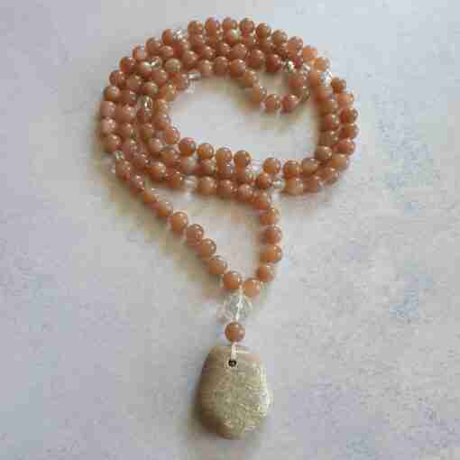 Pfirsichfarbene Mondstein-(Bergkristall)-weiße Aventurinquarz-Mala + Armband – Bild 5
