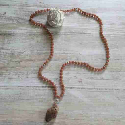 Rötlich braune Mondstein-Mala + Armband – Bild 7