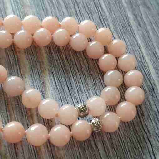 Rosafarbene Aventurinquarz-Mala mit rosa-orangefarbenem Skolezit – Bild 12