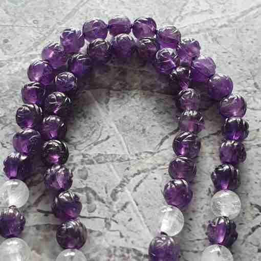Amethyst-Milchquarz-Mala mit Seidenquaste + Armband – Bild 11