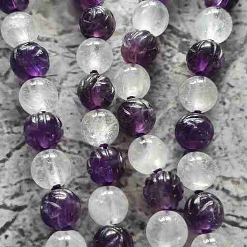 Amethyst-Milchquarz-Mala mit Seidenquaste + Armband – Bild 2