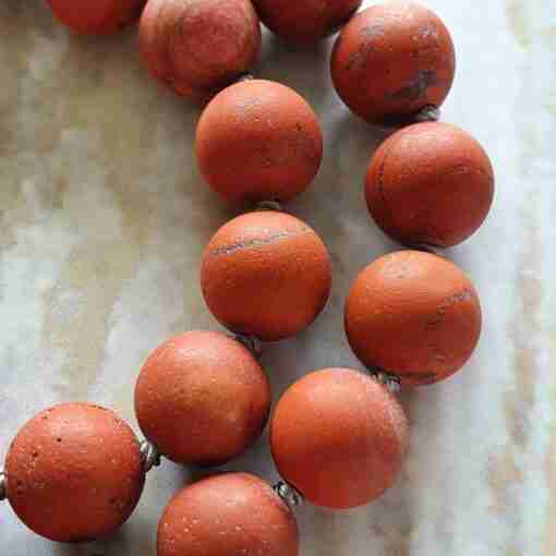 Rote Jaspis-Mala, matt, mit Seidenquaste – Bild 14