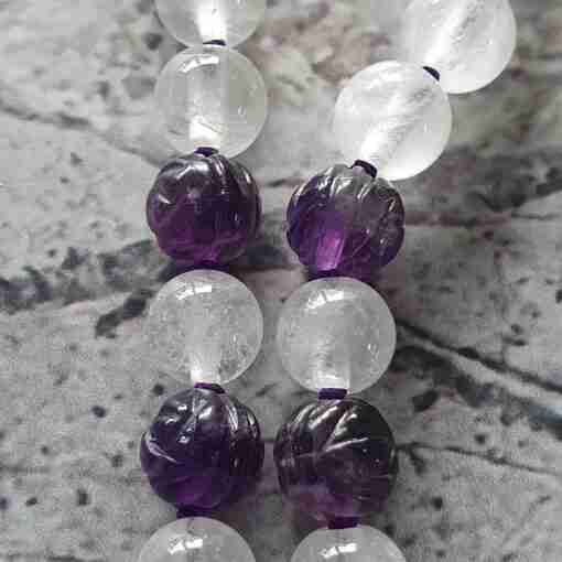 Amethyst-Milchquarz-Mala mit Seidenquaste + Armband – Bild 14