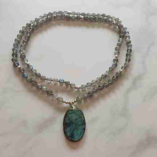 Labradorit-Mala (2) mit Armband – Bild 3