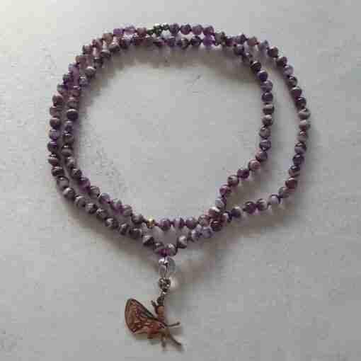 Amethystquarz ("Chevron-Amethyst") -Mala mit Edelstahlanhänger + Armband – Bild 3