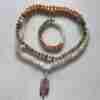 Mehrfarbige Mondstein-Mala mit Edelstahlanhänger + Armband