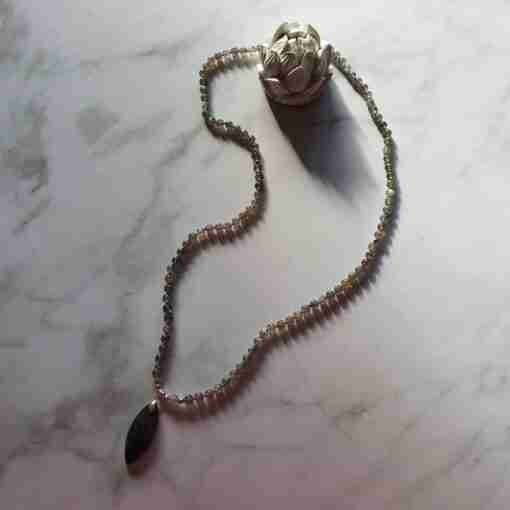 Labradorit-Mala (3) mit Labradorit-Navette – Bild 5