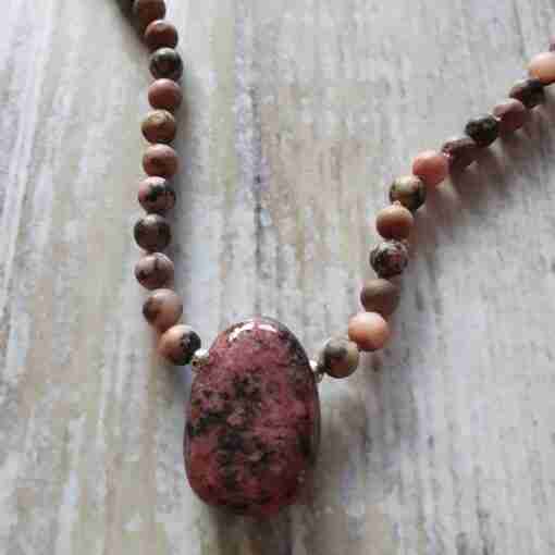 Rhodonit-Mala, matt (1), mit kleinerem Rhodonit-Anhänger – Bild 6