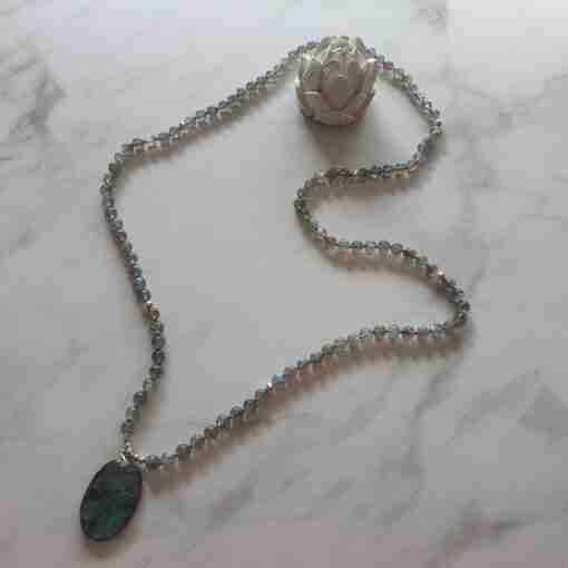 Labradorit-Mala (2) mit Armband – Bild 7
