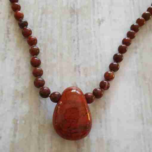 Jaspis ("Brekzien-Jaspis") -Mala mit passendem Armband – Bild 7