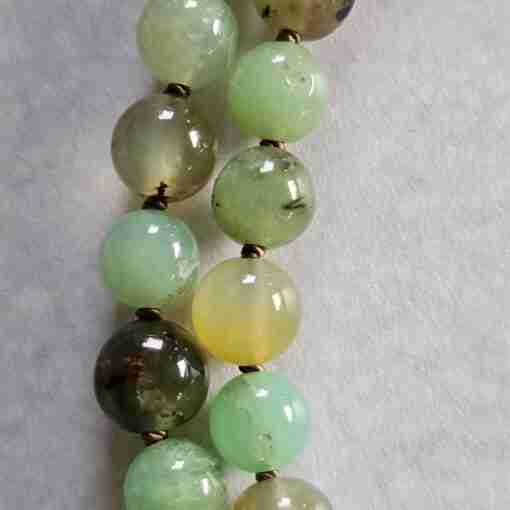 Chrysopras-Mala (4) mit Seidenquaste – Bild 17