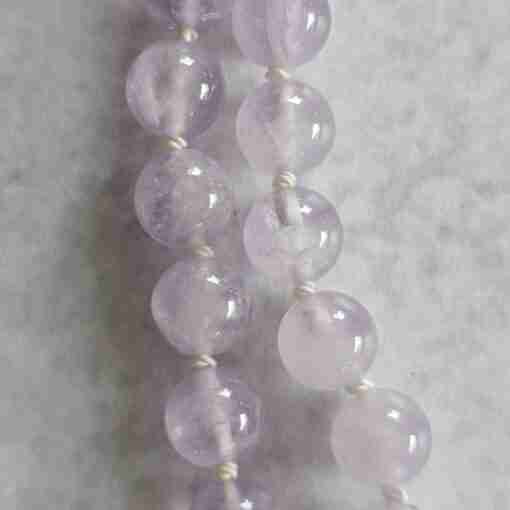 Amethyst ("Lavendelamethyst") -Bergkristall (facettiert) -Mala mit „Lavendelamethyst“-Anhänger – Bild 18