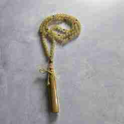 Heliodor (Beryll) -Messing-Mala mit Seidenquaste