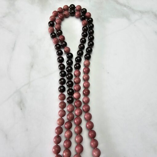 Rhodonit-Granat-Mala mit Seidenquaste und Armband – Bild 11