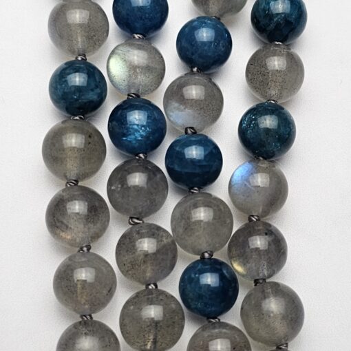 Labradorit-Apatit (blau) -Mala mit Baumwollquaste und Armband – Bild 2