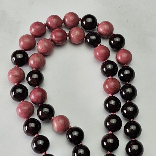 Rhodonit-Granat-Mala mit Seidenquaste und Armband – Bild 12