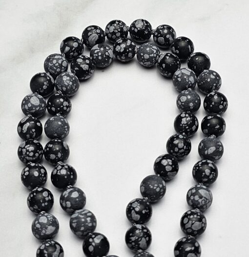 Obsidian („Schneeflocken-Obsidian“) -Mala, matt, mit Seidenquaste und Armband – Bild 12