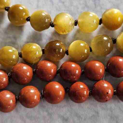 Hämatit-Jaspis (rot) -Tigeraugen-Mala (2) mit ovalem Tigereisen-Anhänger – Bild 13
