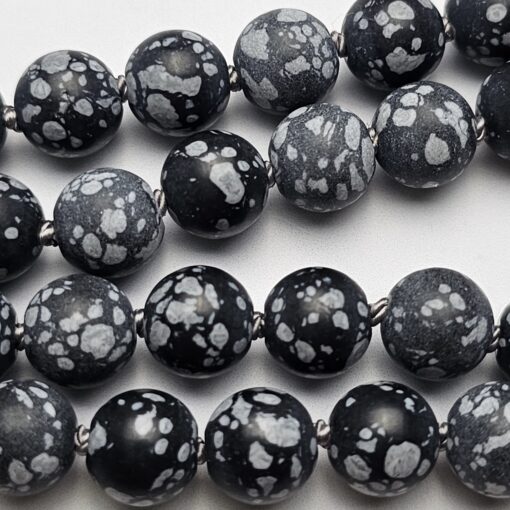 Obsidian („Schneeflocken-Obsidian“) -Mala, matt, mit Seidenquaste und Armband – Bild 13