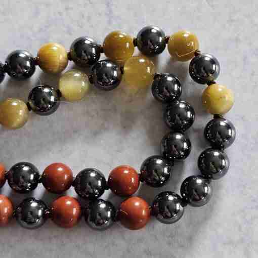 Hämatit-Jaspis (rot) -Tigeraugen-Mala (2) mit ovalem Tigereisen-Anhänger – Bild 15