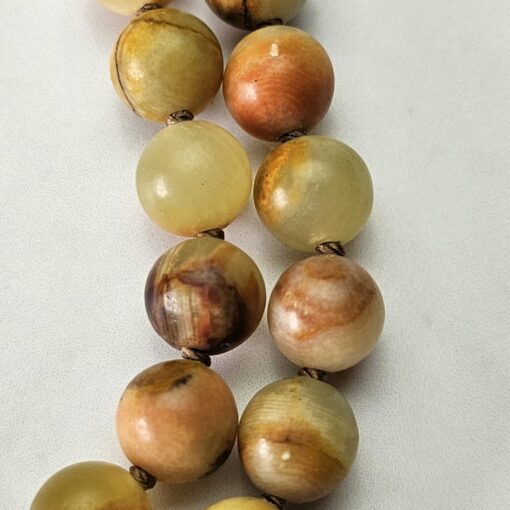 Serpentin („Afghanische Jade“) -Mala mit Seidenquaste und Armband – Bild 15
