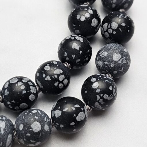 Obsidian („Schneeflocken-Obsidian“) -Mala, matt, mit Seidenquaste und Armband – Bild 16