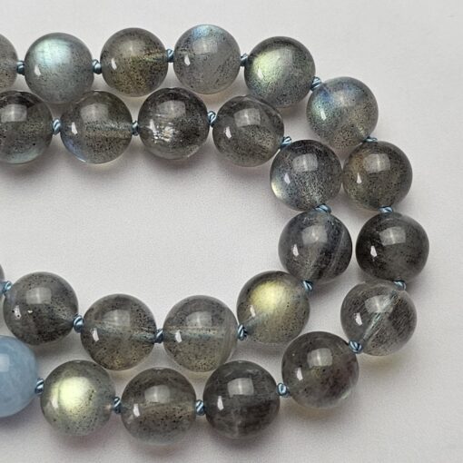 Aquamarin-Labradorit-Mala mit Aquamarin-Donut – Bild 15