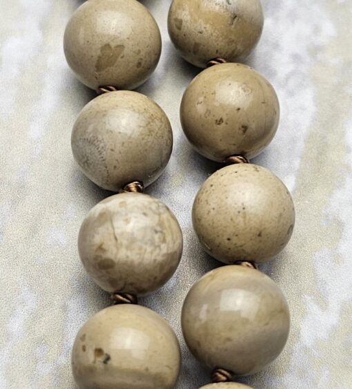 Flint (Feuerstein) -Aquamarin-Mala mit Flint-Donut – Bild 17