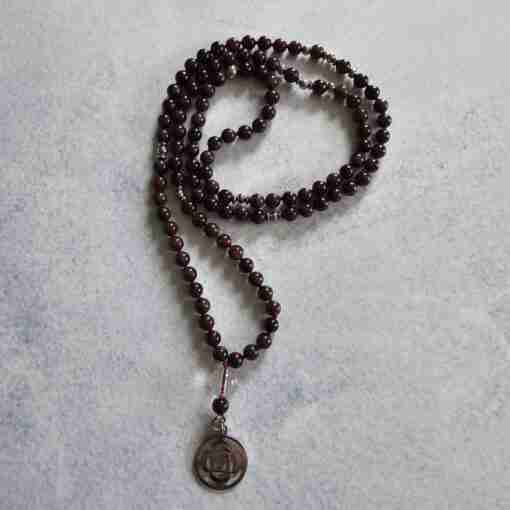 Granat-Mala (2) mit Edelstahlanhänger