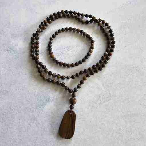 Tigereisen-Mala (1) mit Tigereisen-Anhänger (Freiform) und Armband