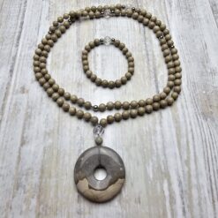 Flint (Feuerstein) -Bergkristall-Mala (1) mit großem Flint-Donut und Armband