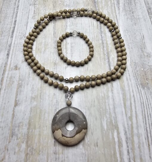 Flint (Feuerstein) -Bergkristall-Mala (1) mit großem Flint-Donut und Armband