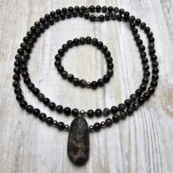 Hornblende-Mala mit Hornblende-Anhänger und Armband