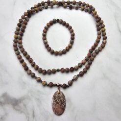 Meta-Rhyolith („Leopardenstein“) -Mala, matt (2), mit „Leopardenstein“-Anhänger und Armband