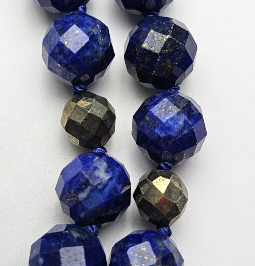 Lapislazuli-Pyrit-Mala, facettiert, mit Lapislazuli-Anhänger und Armband – Bild 20