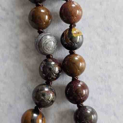 Tigereisen-Mala (1) mit Tigereisen-Anhänger (Freiform) und Armband – Bild 20